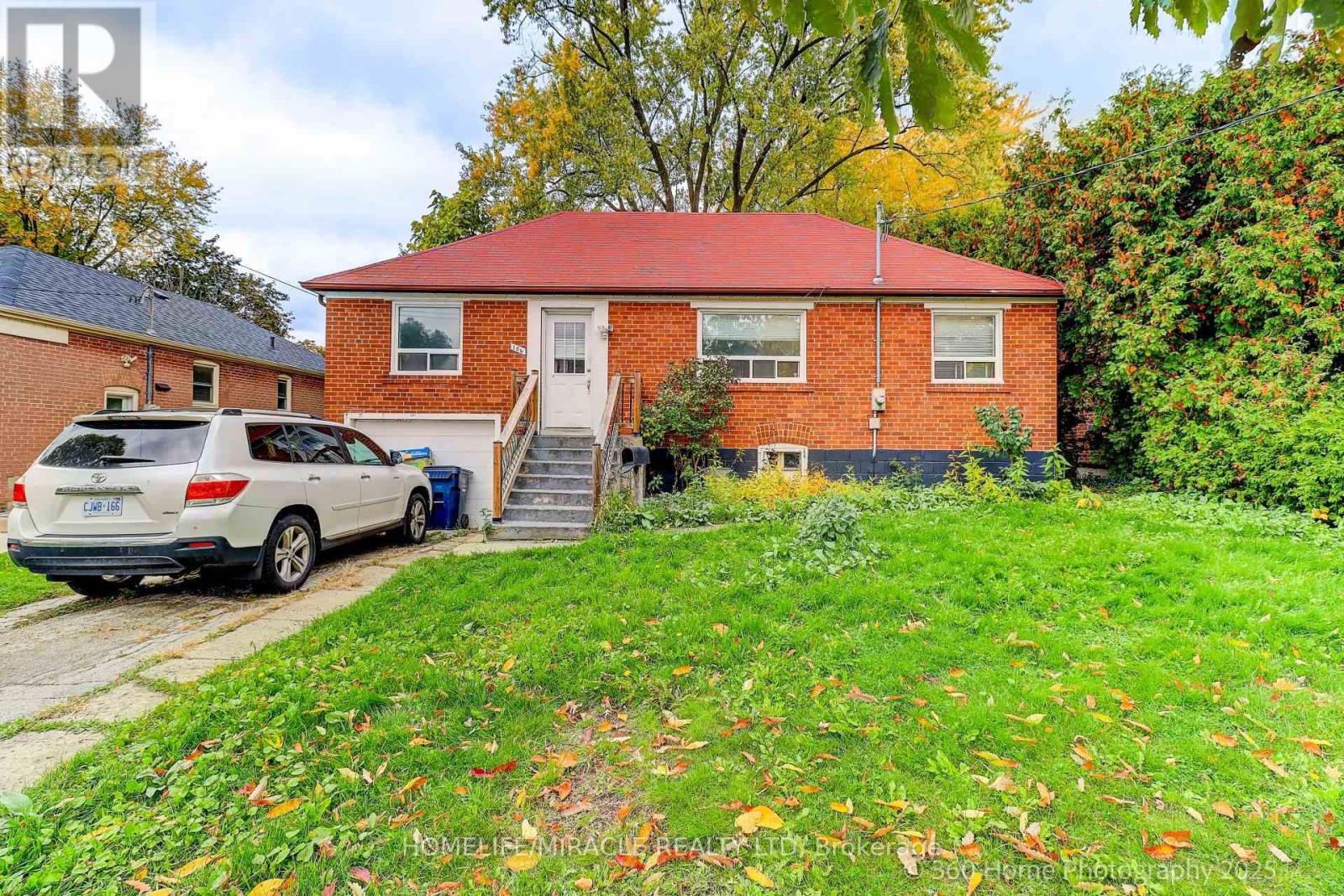 106 Johnston Ave, Toronto Lansing-westgate, ON M2N 1H2