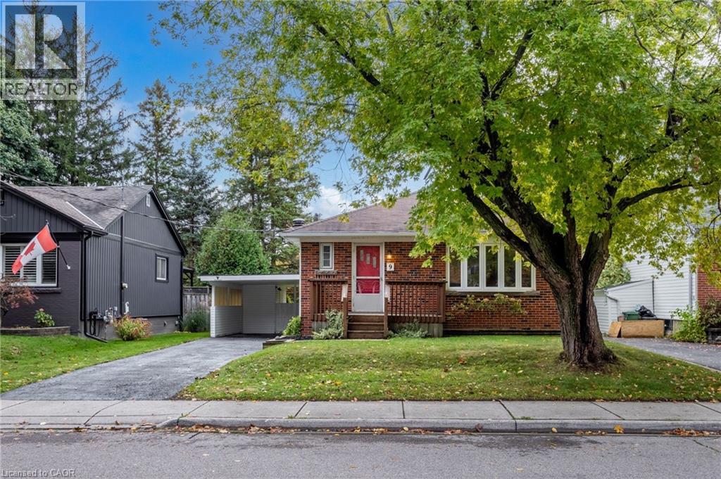 9 Mckay Rd, Hamilton, ON L9H 1H6