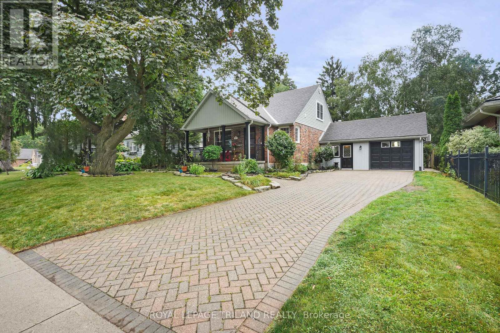 87 Iroquois Ave, London, ON N6C 2K7