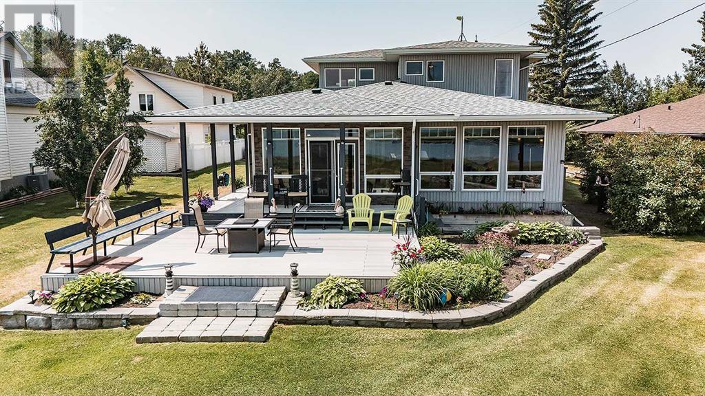 1 Sands St, Rochon Sands, AB T0C 3B0