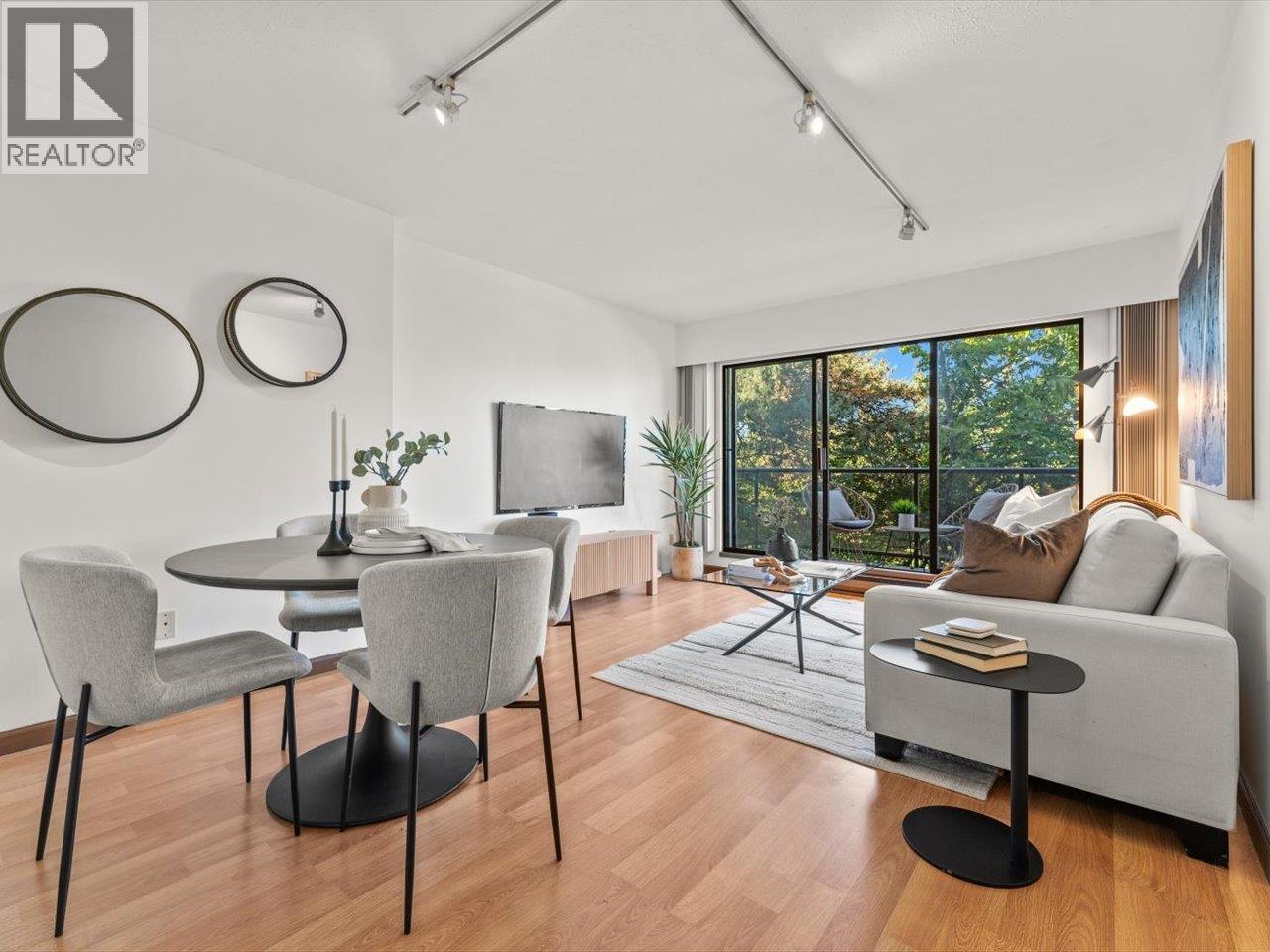 2222 Prince Edward Street Unit 314, Vancouver, BC V5T 4M6