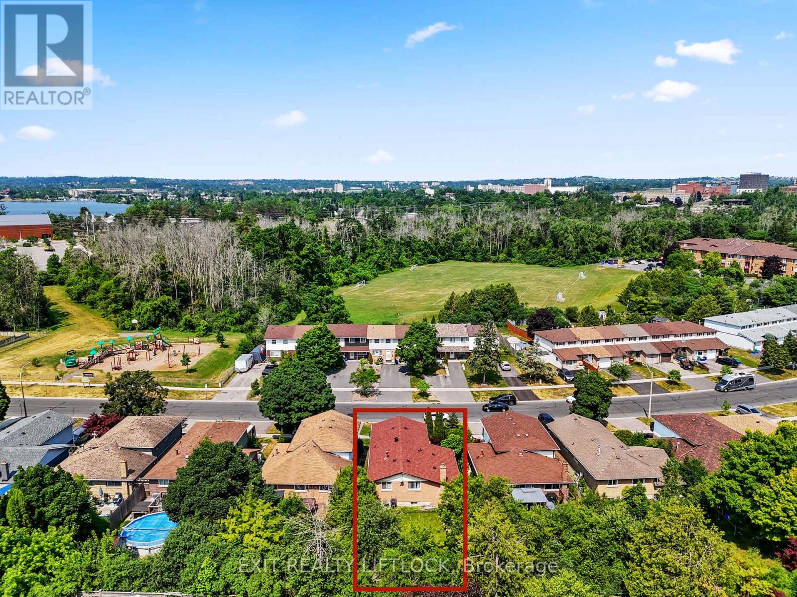 2102 Walker Ave Ward 4 Ave, Peterborough, ON K9L 1S1