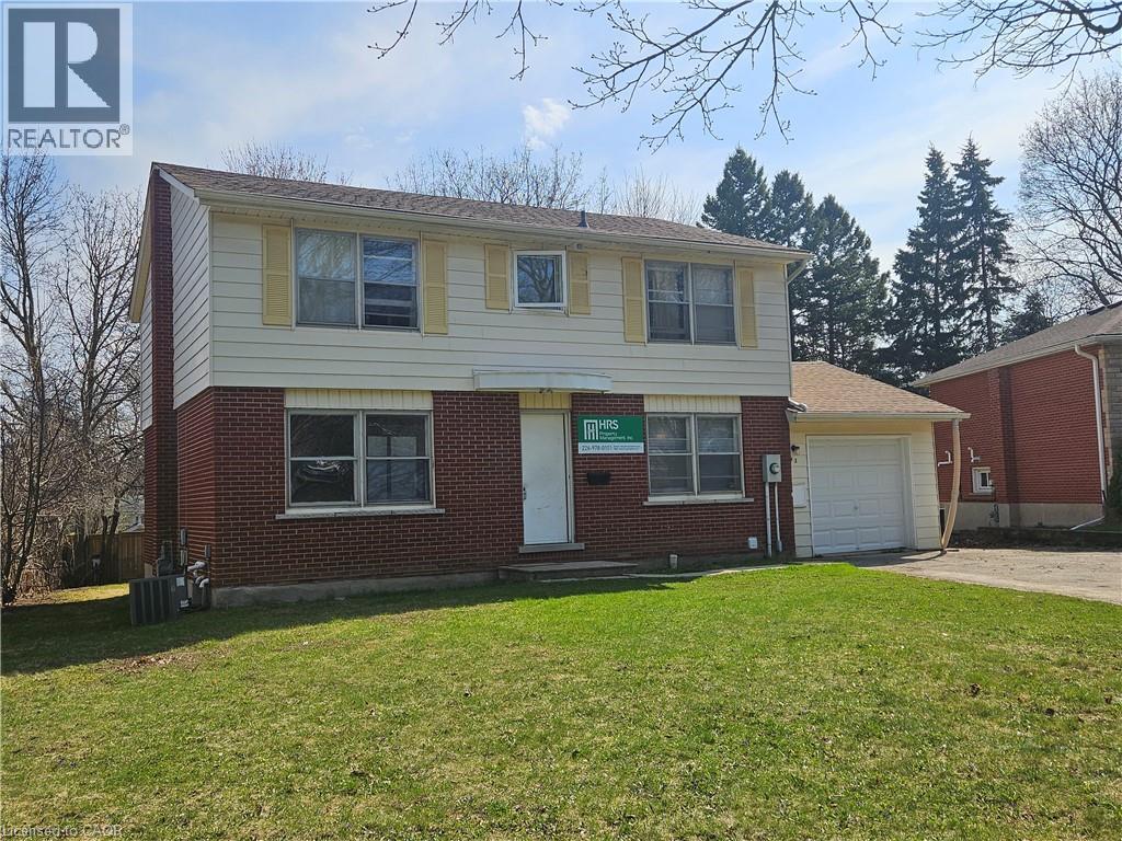 42 Cardill Cres, Waterloo, ON N2L 3Y6
