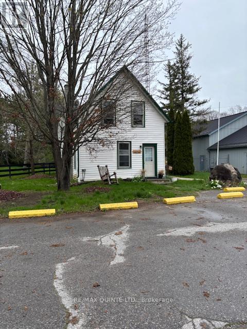 911-913 County Road 13, Prince Edward County South Marysburg Ward, ON K0K 2P0