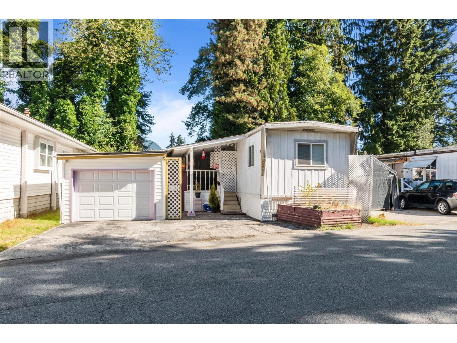 4200 Dewdney Trunk Road Unit 52, Coquitlam, BC V3K 2X8