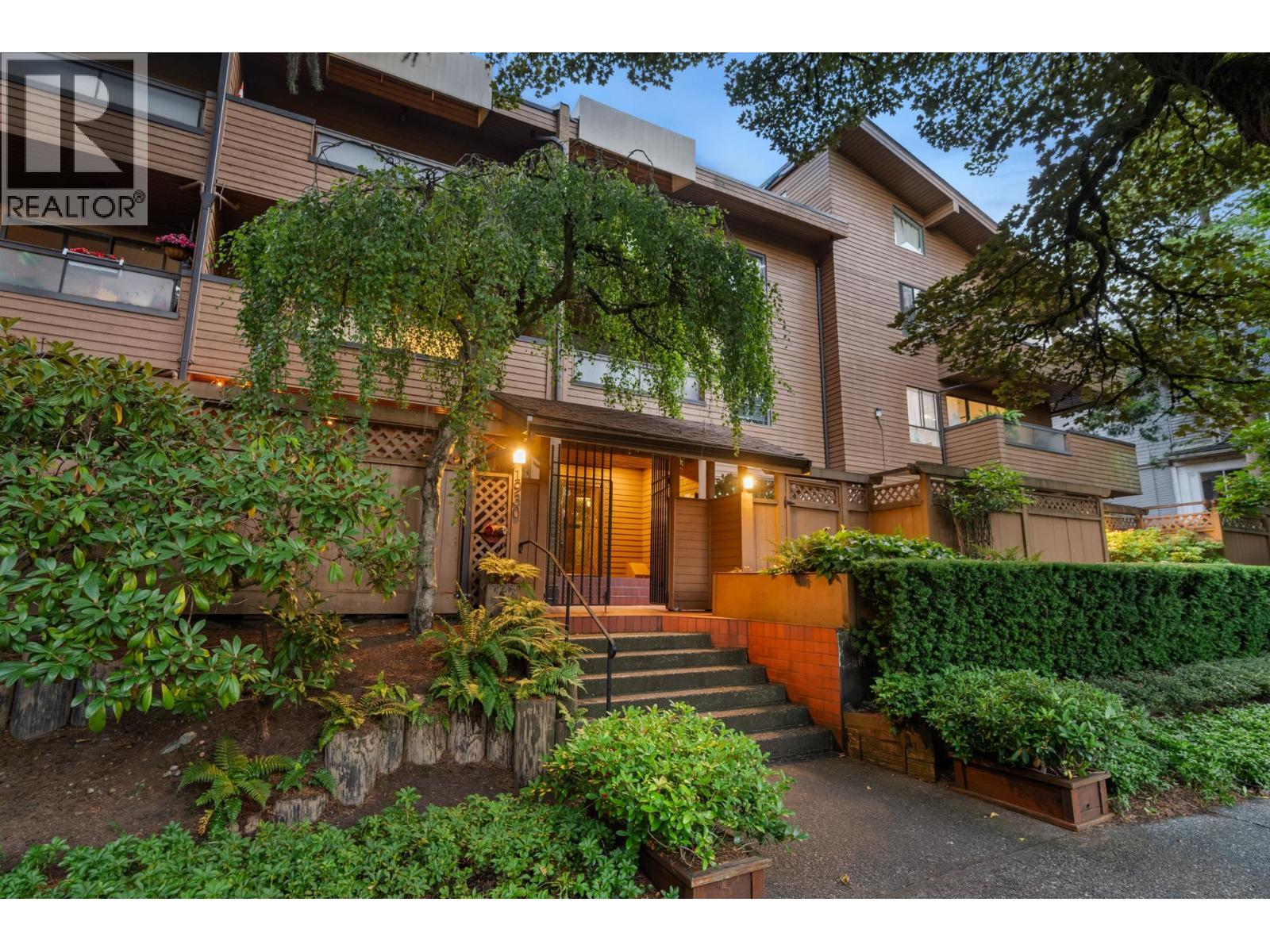 1930 W 3rd Avenue Unit 207, Vancouver, BC V6J 1L1