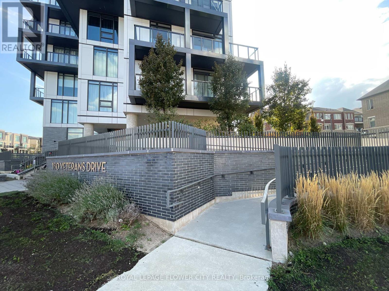 203 180 Veterans Dr, Brampton, ON L7A 5G7