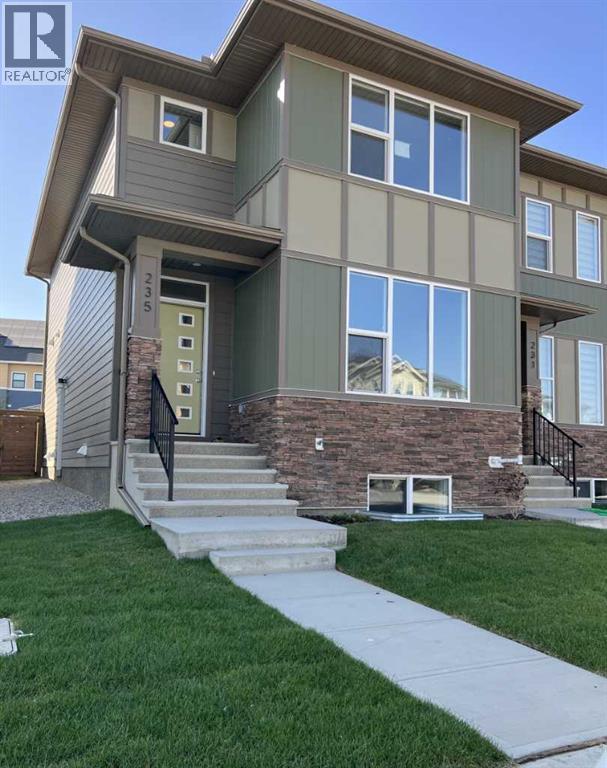 235 S Shore Ct, Chestermere, AB T1X 2Y5