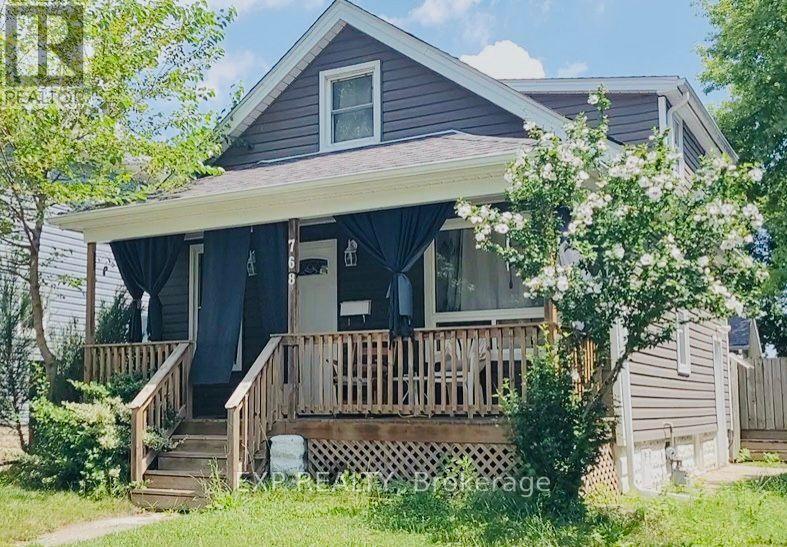 768 Mckay Ave, Windsor, ON N9B 2A1
