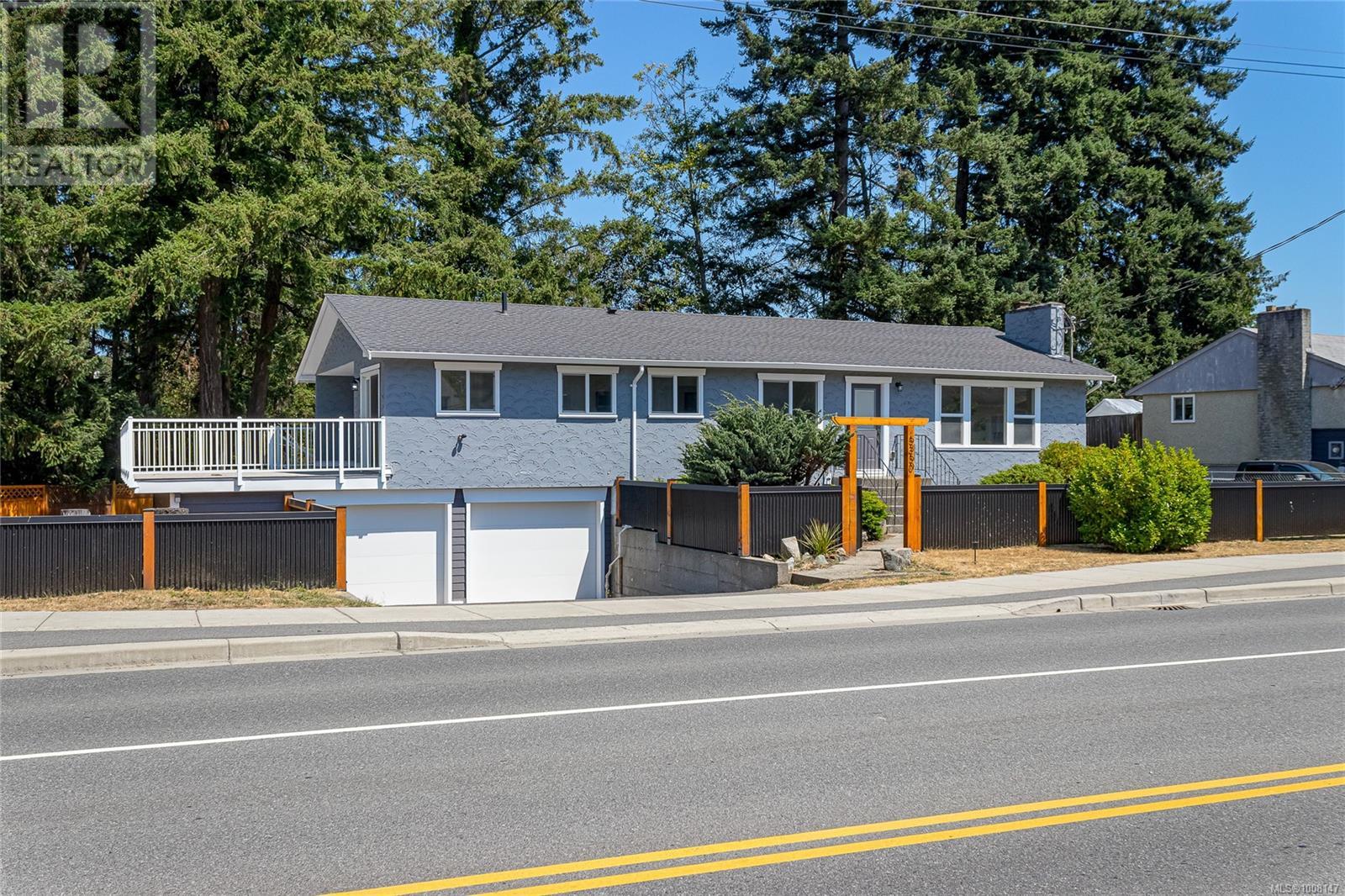 5350 Metral Dr, Nanaimo, BC V9T 2K8