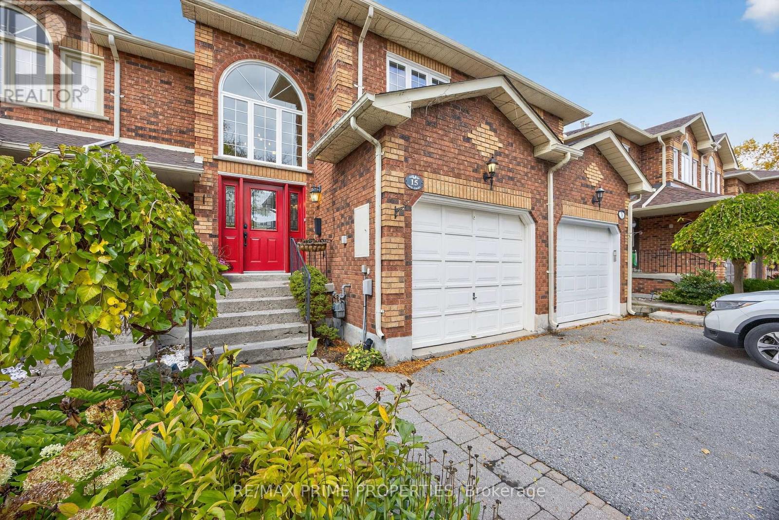 15 Opal Ct, Whitchurch-Stouffville, ON L4A 8C2