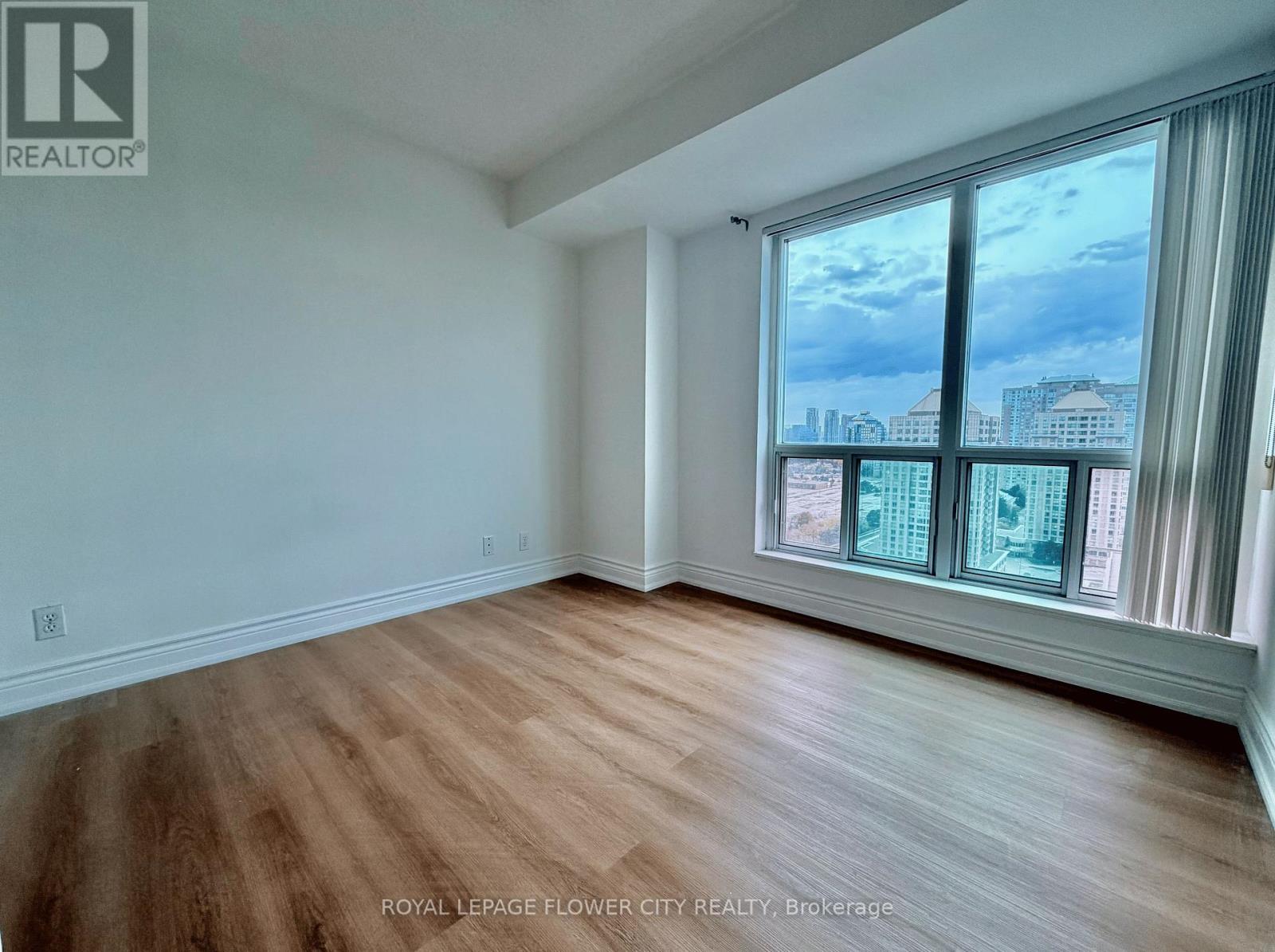 2303 11 Lee Centre Dr, Toronto, ON M1H 3J5