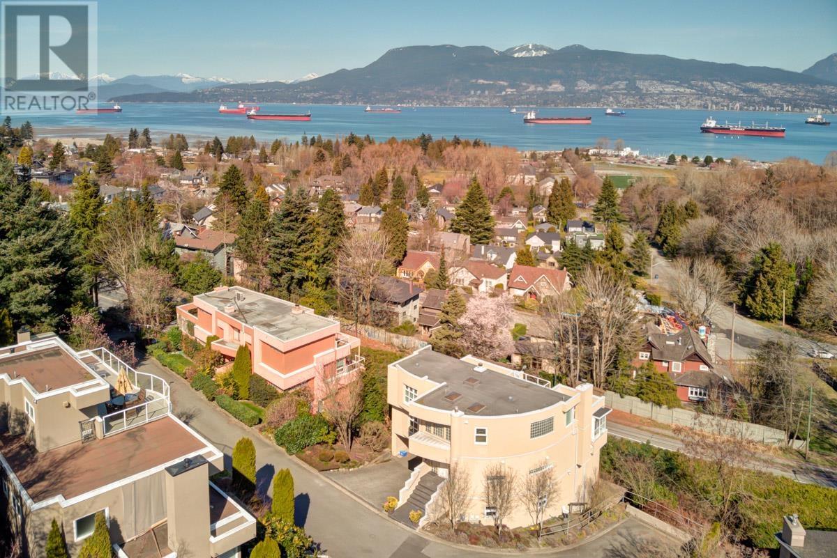 4322 W Point Pl, Vancouver, BC V6R 4M9
