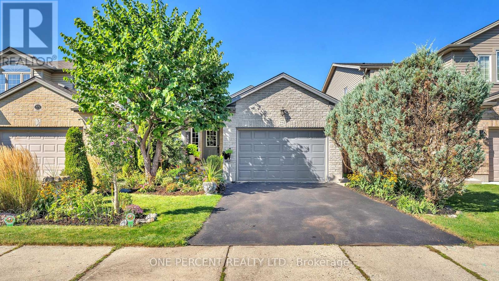 225 Baxter St, London, ON N5W 0A2