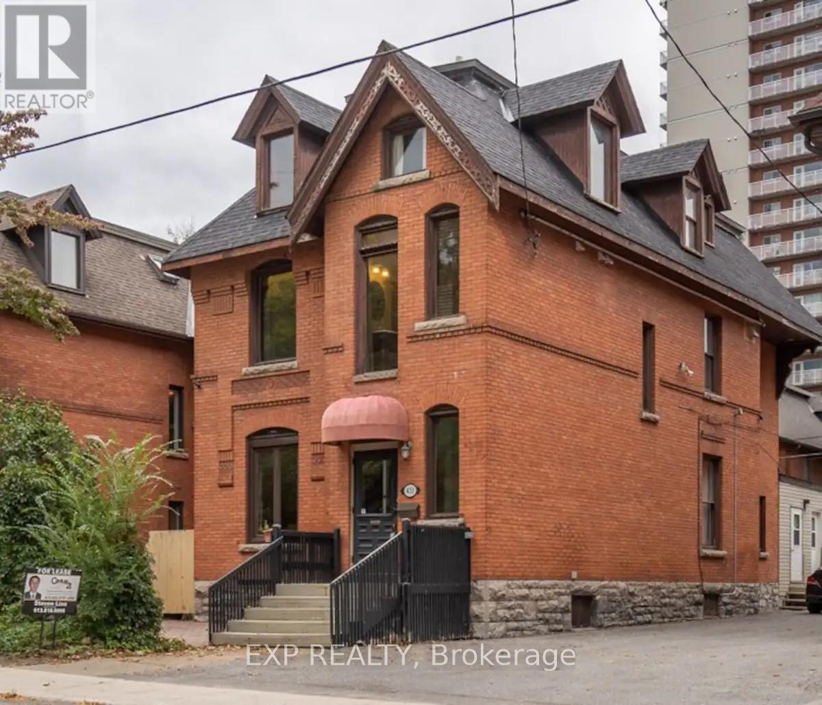 431 Gilmour St, Ottawa, ON K2P 0R5
