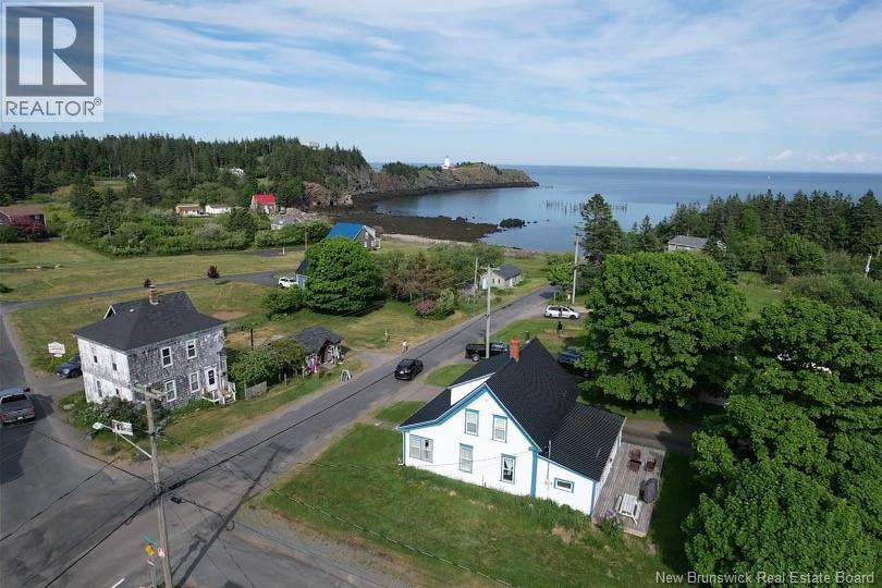 12 Pettes Cove Rd, Grand Manan, NB E5G 1A7