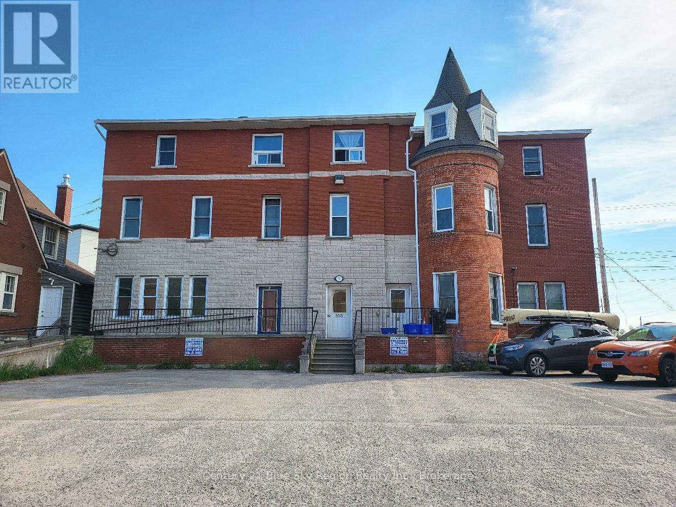 555 Main St W, North Bay, ON P1B 2V3