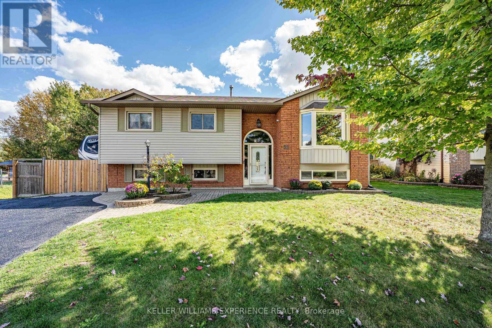 52 Roth St, Essa Angus, ON L3W 0G7