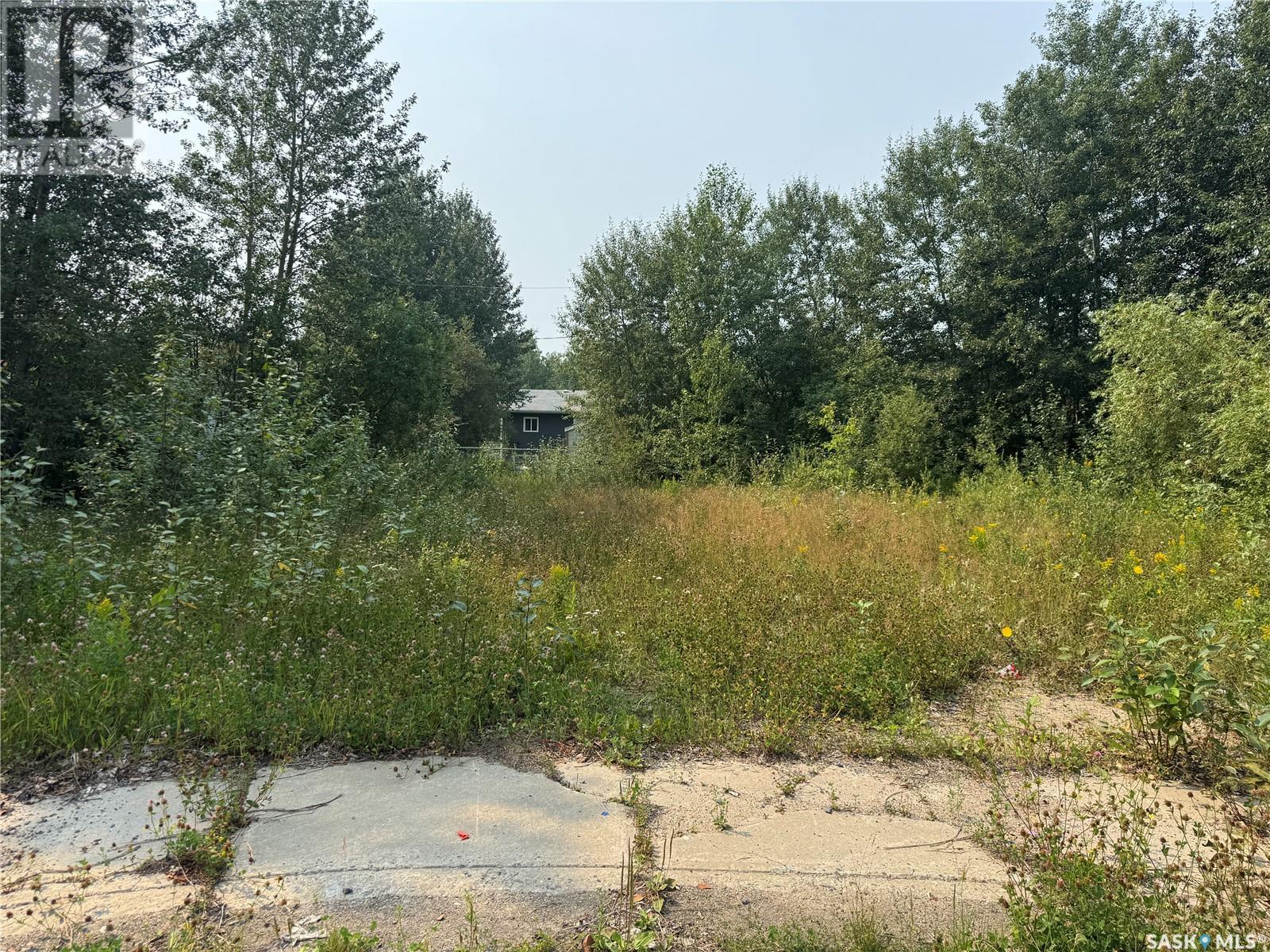 915 Mowery Pl, La Ronge, SK S0J 1L0