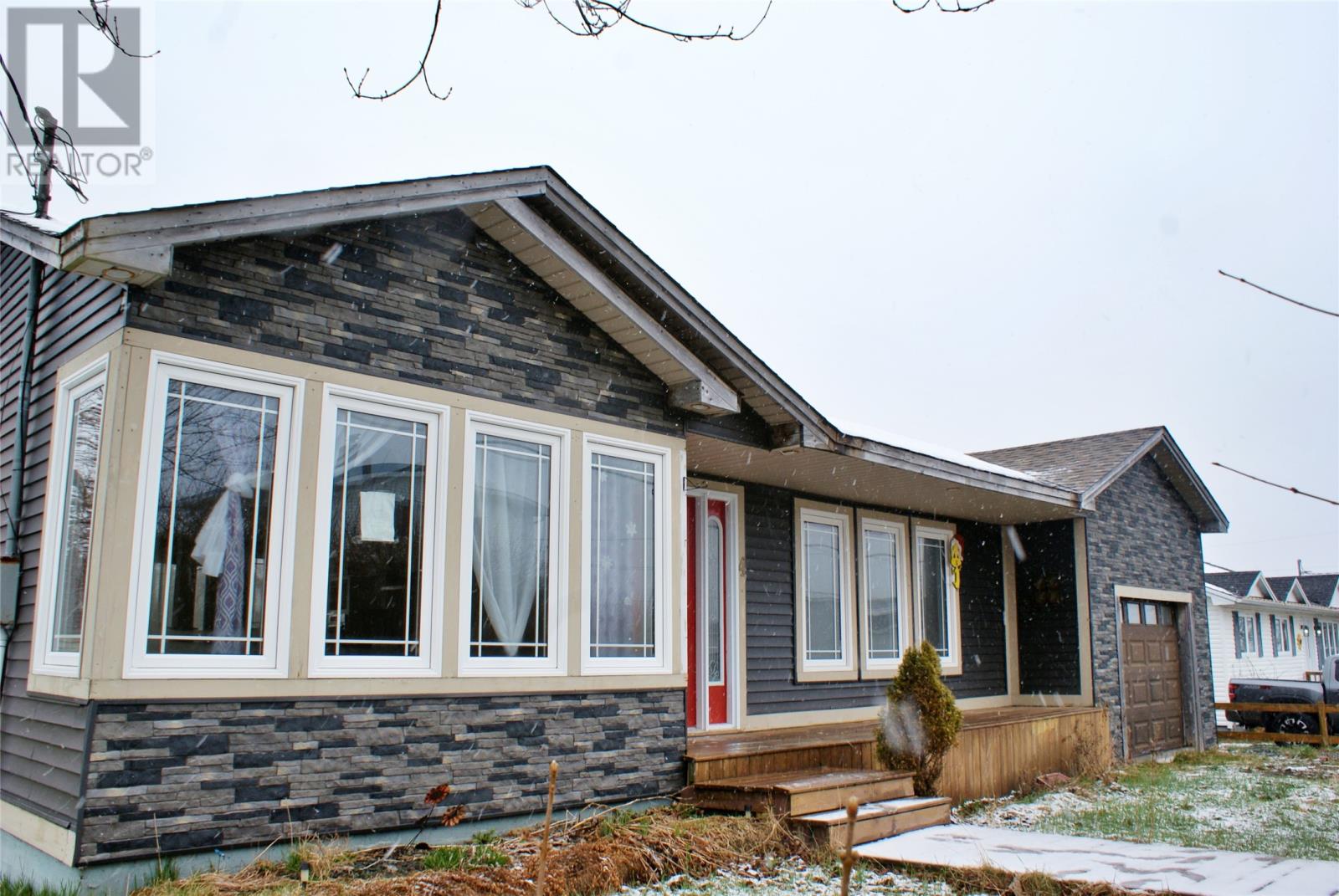 4 Fraizes Ave, Carbonear, NL A1Y 1A7
