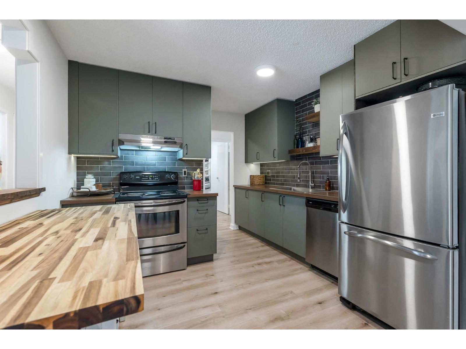 33400 Bourquin Place Unit 310, Abbotsford, BC V2S 5G3