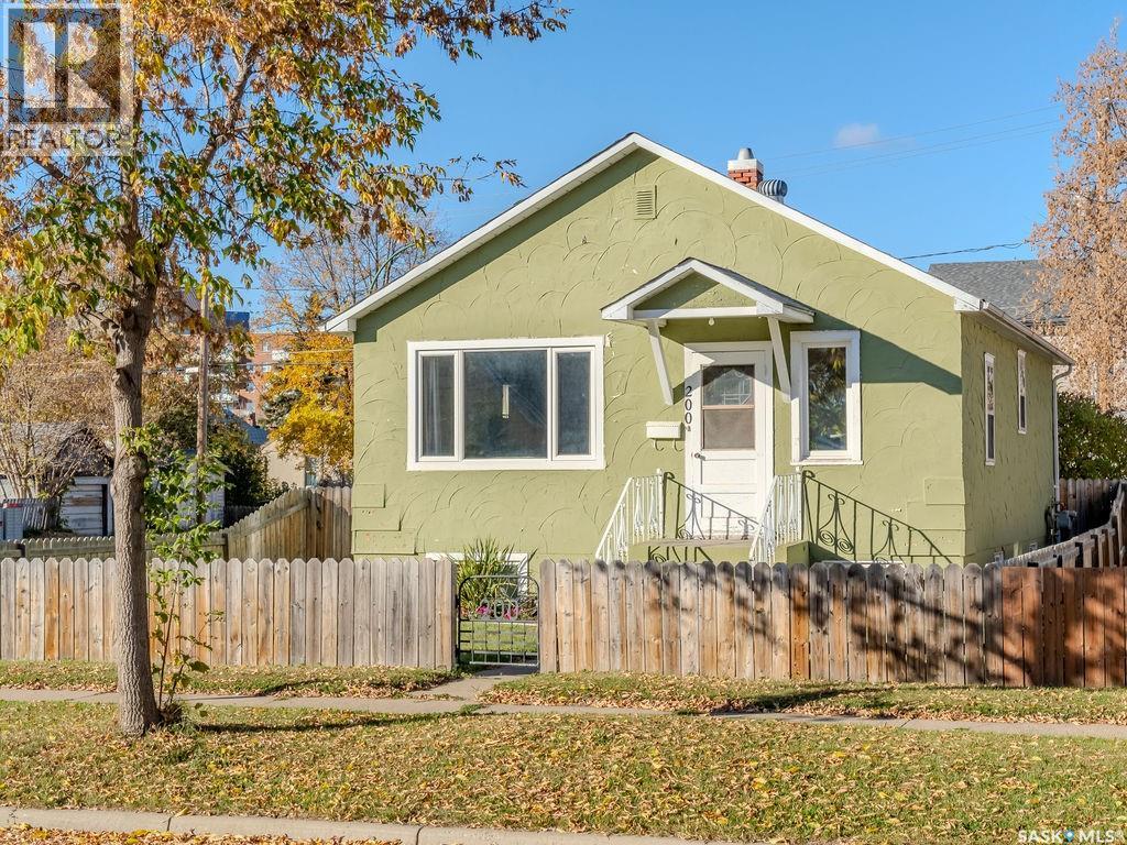 200 11 Street East, Prince Albert, SK S6V 1A3