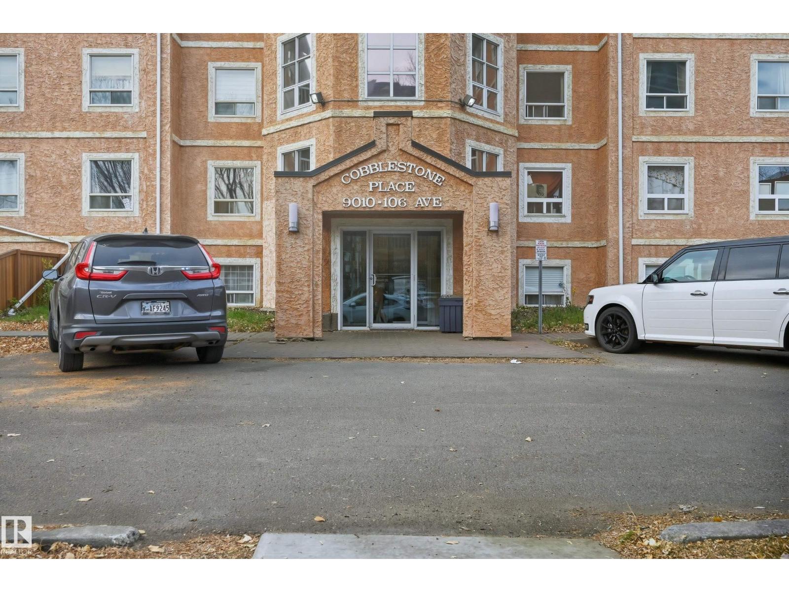 9010 106 Ave Nw #201, Edmonton, AB T5H 5K3