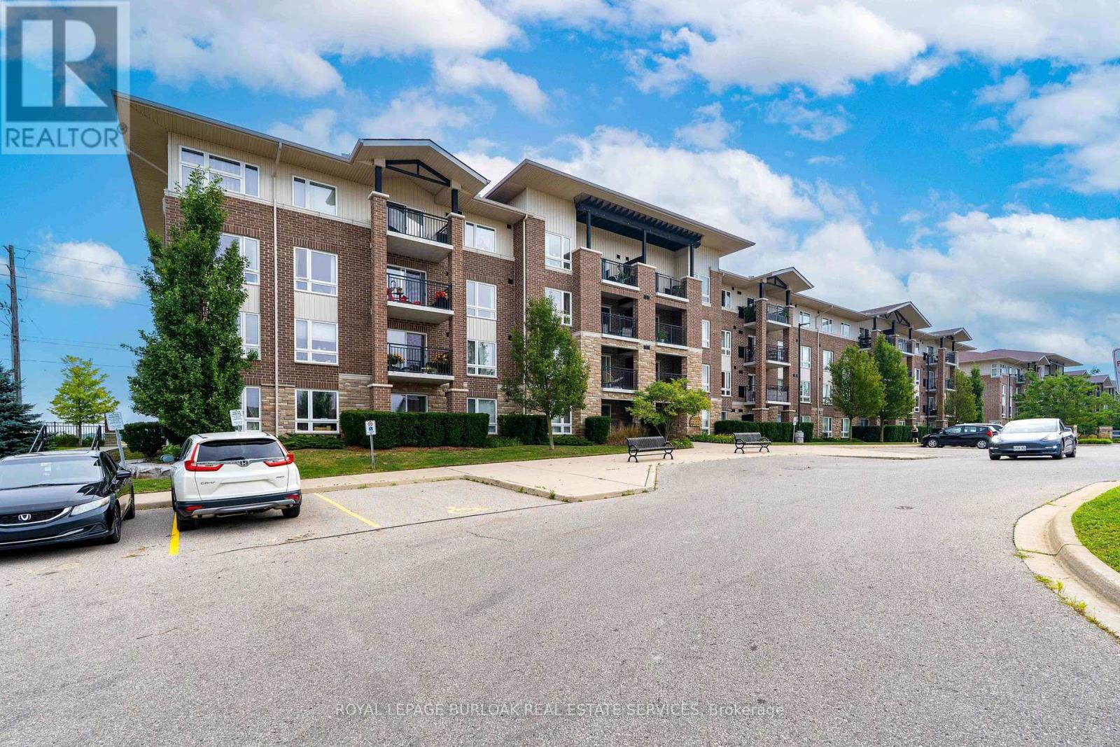 307 67 Kingsbury Sq, Guelph, ON N1L 0L3