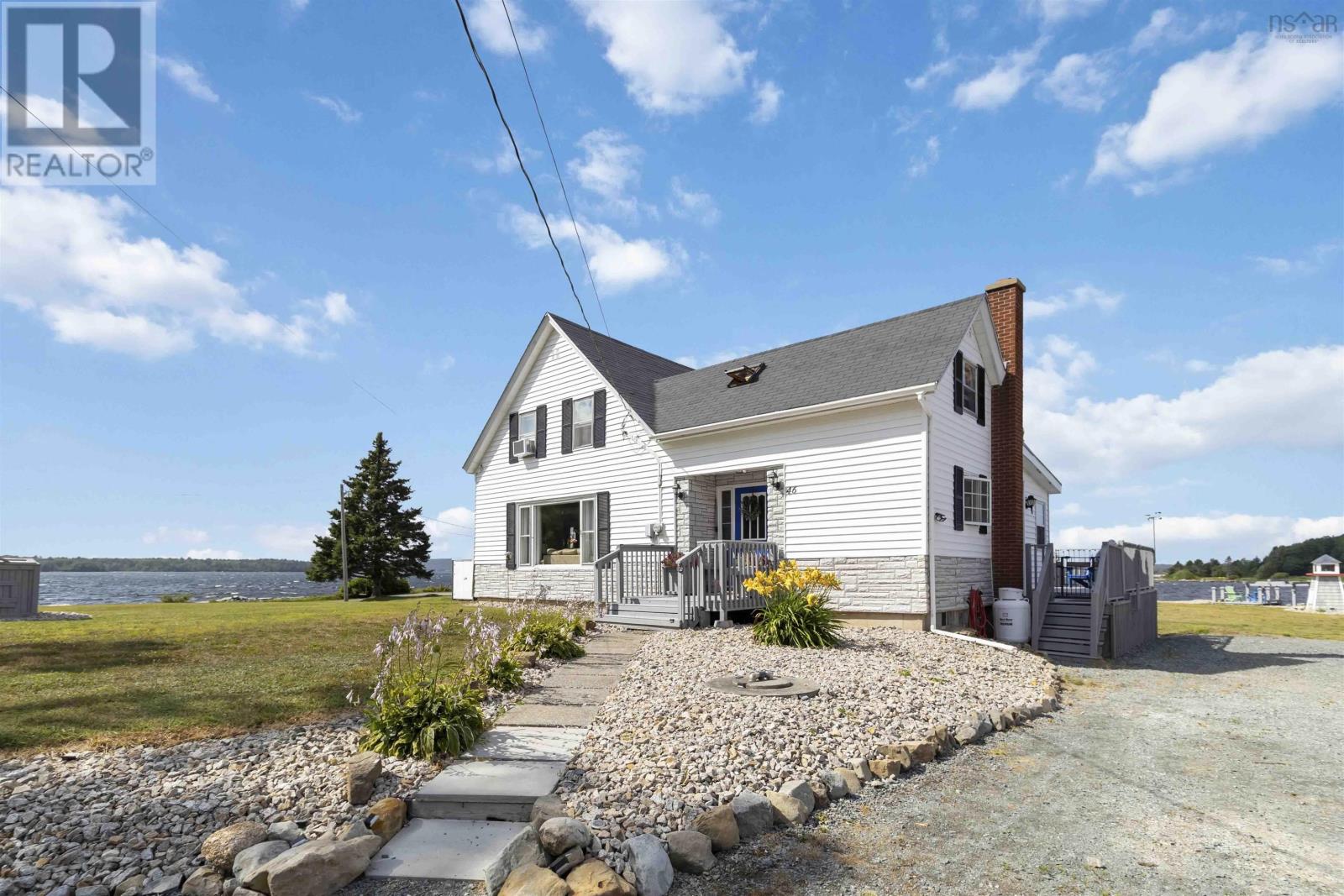 46 Roxbury Rd, Port Medway, NS B0J 2T0