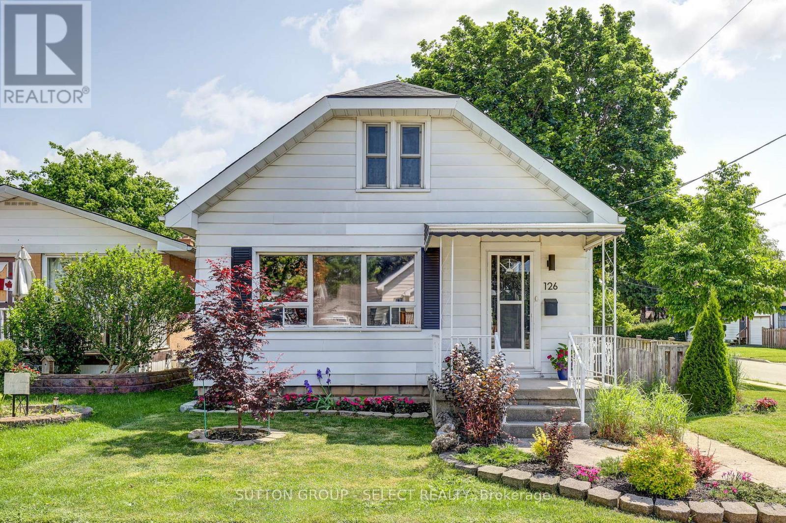 126 Brisbin St, London, ON N5Z 2M1
