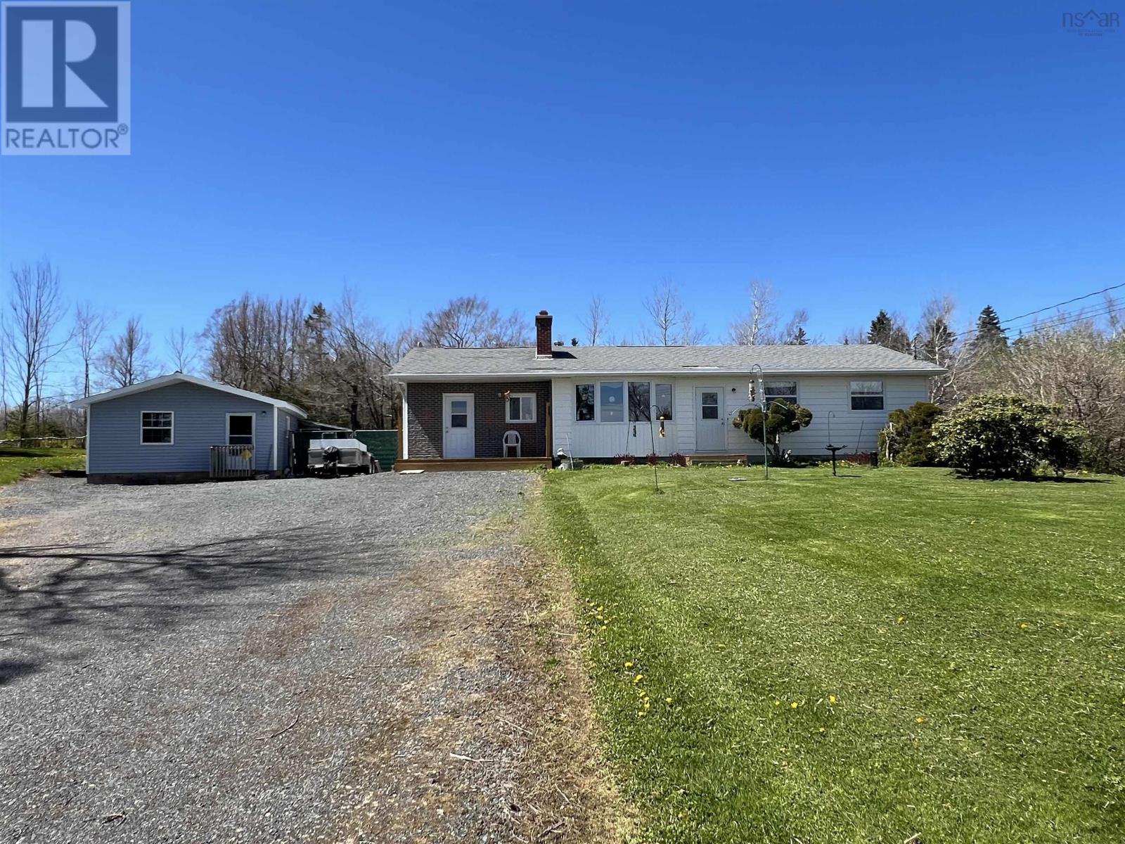 1951 Frasers Mountain Rd, New Glasgow, NS B2H 5C4