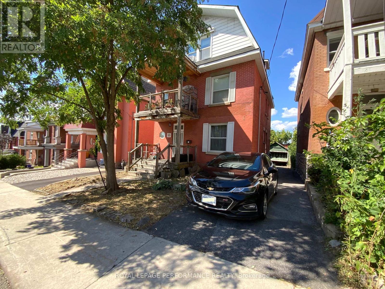 53 Spruce St, Ottawa, ON K1R 6N8