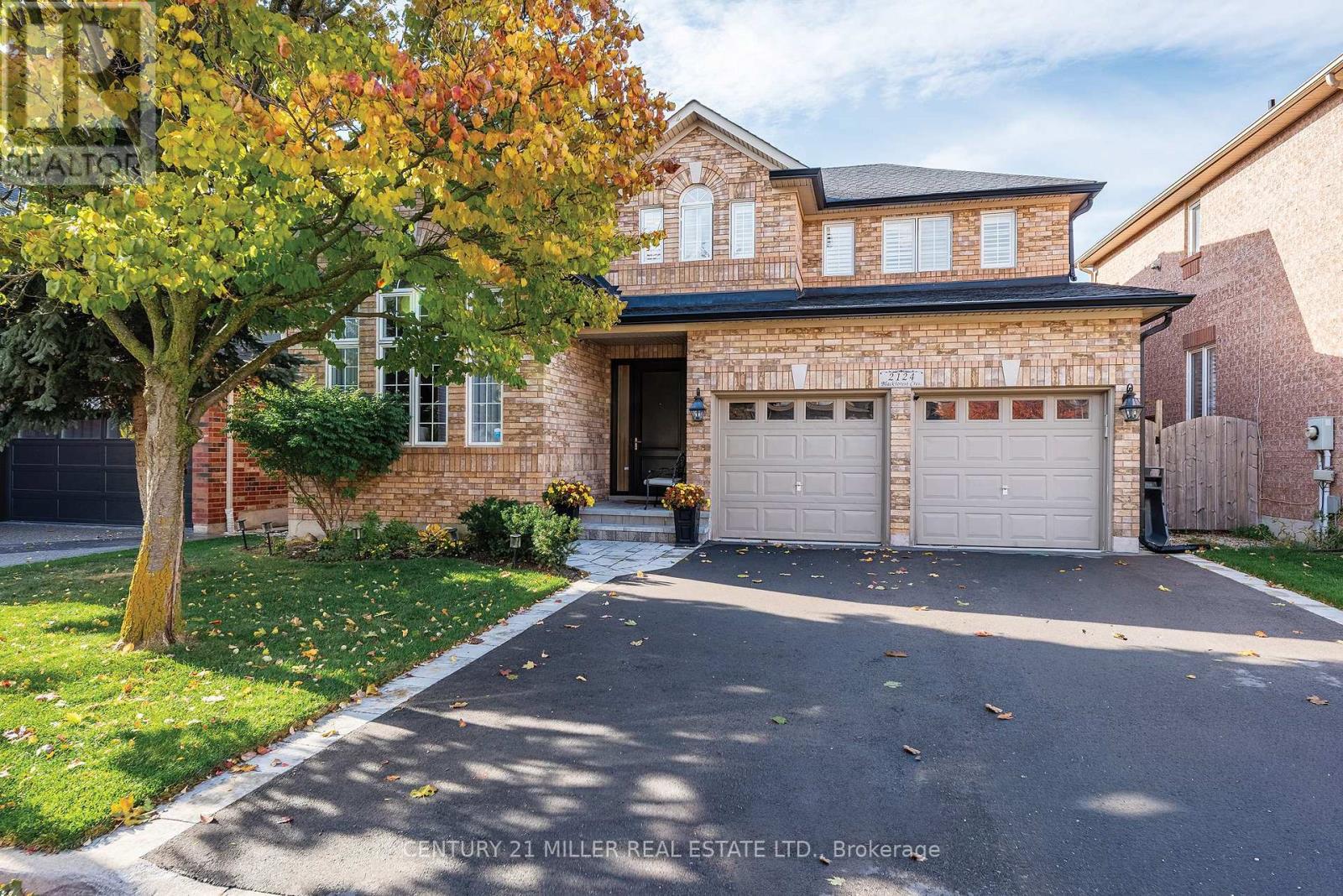 2124 Blackforest Cres, Oakville, ON L6M 4T6