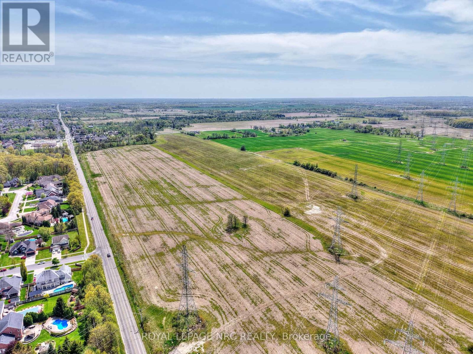 8653 Thorold Stone Rd, Niagara Falls, ON L2H 0V9