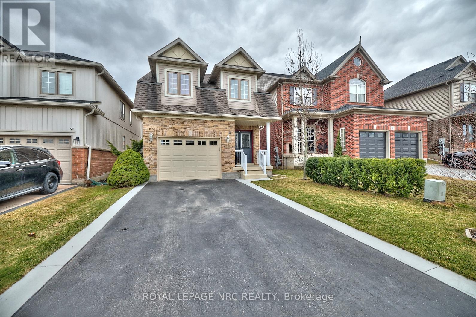 4 Alex Grant Pl, St. Catharines, ON L2P 0A2
