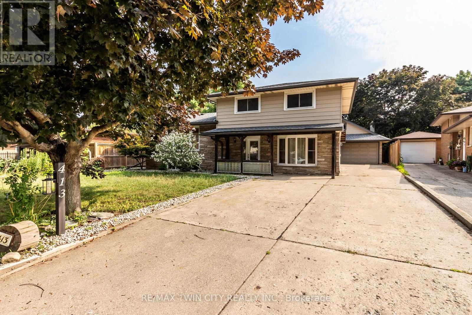 413 Carson Dr, Kitchener, ON N2B 2W5