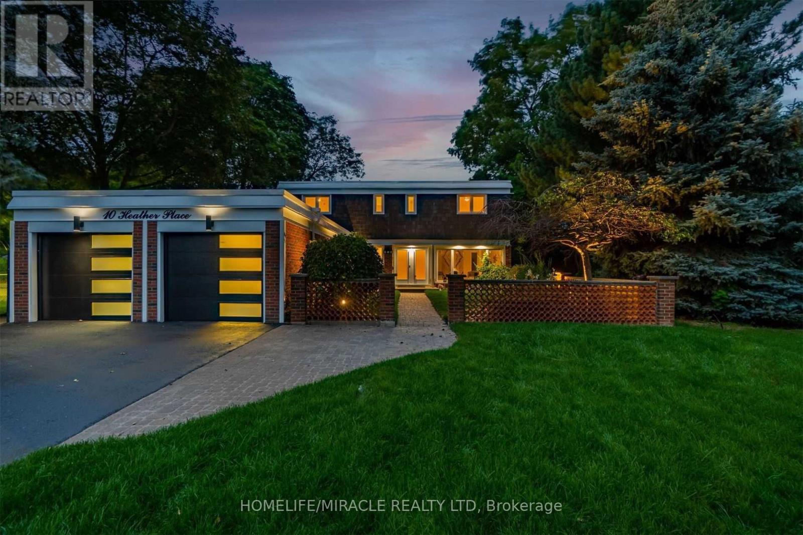 10 Heather Pl, Brampton, ON L6S 1E8