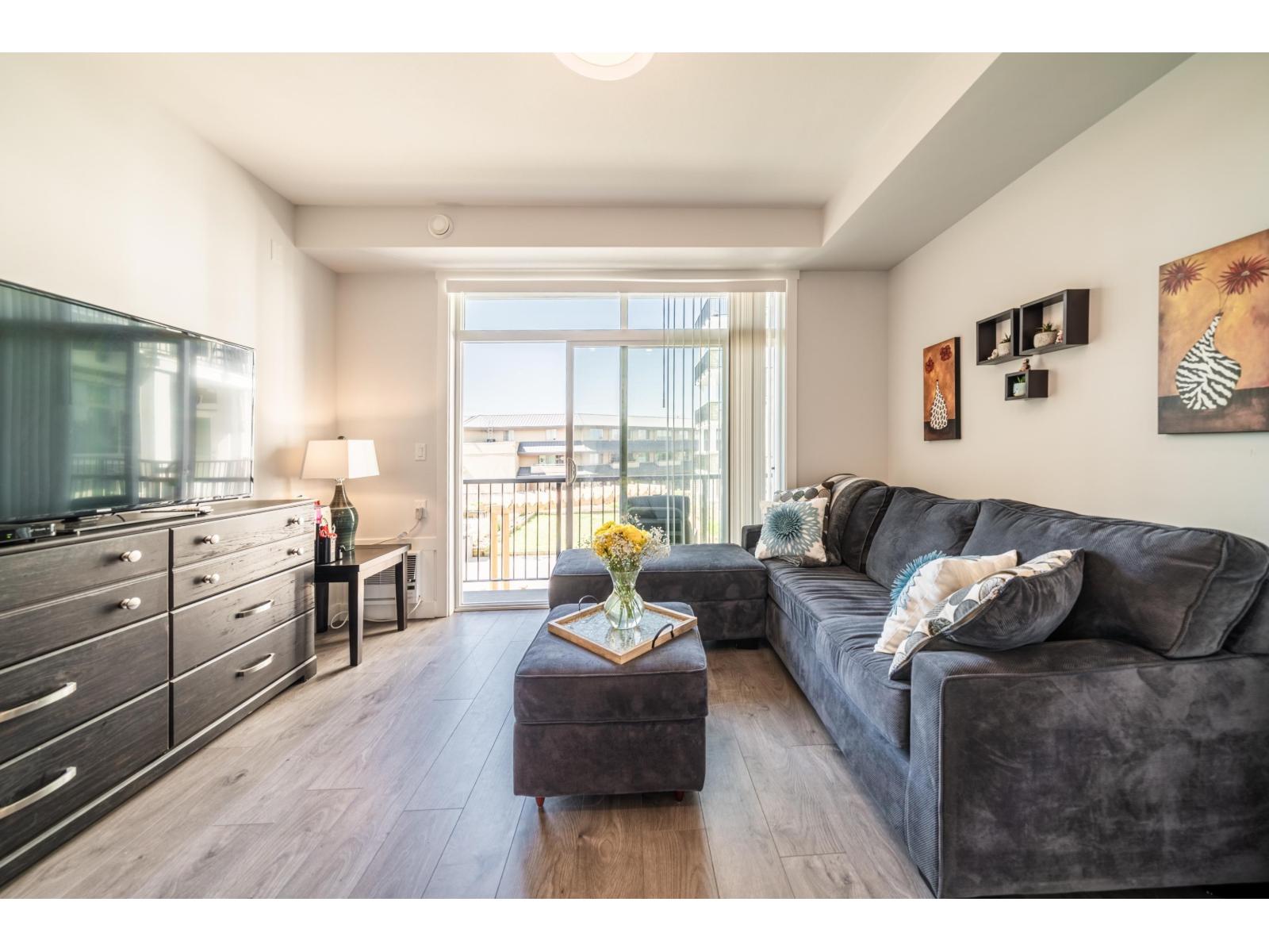 20686 Eastleigh Crescent Unit 206, Langley, BC V3A 0M4