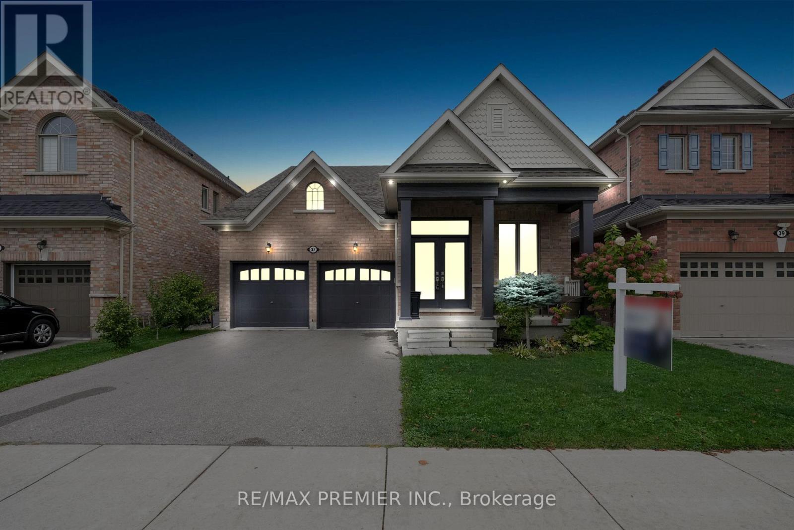 37 Walls Cres, New Tecumseth, ON L0G 1W0