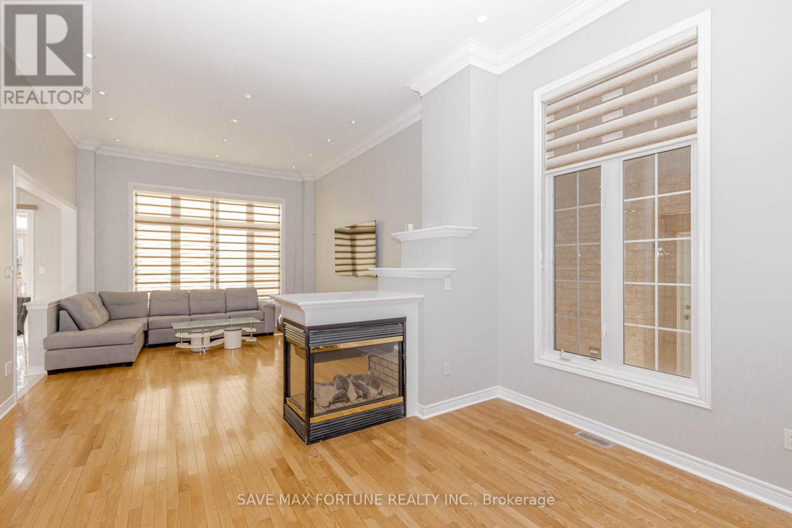 106 Watsonbrook Dr, Brampton, ON L6R 0R4