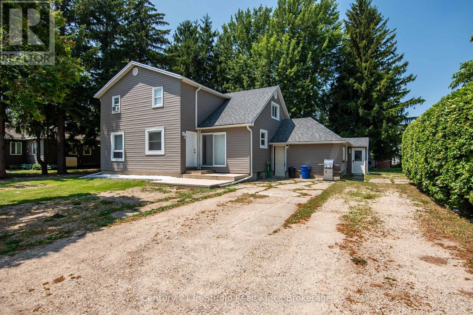 103 King St, Kincardine, ON N0G 2T0