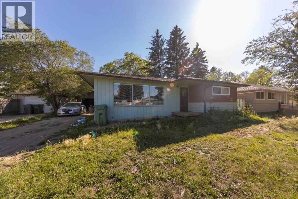 51 Street Unit 5711, Lloydminster, AB T9V 0R4