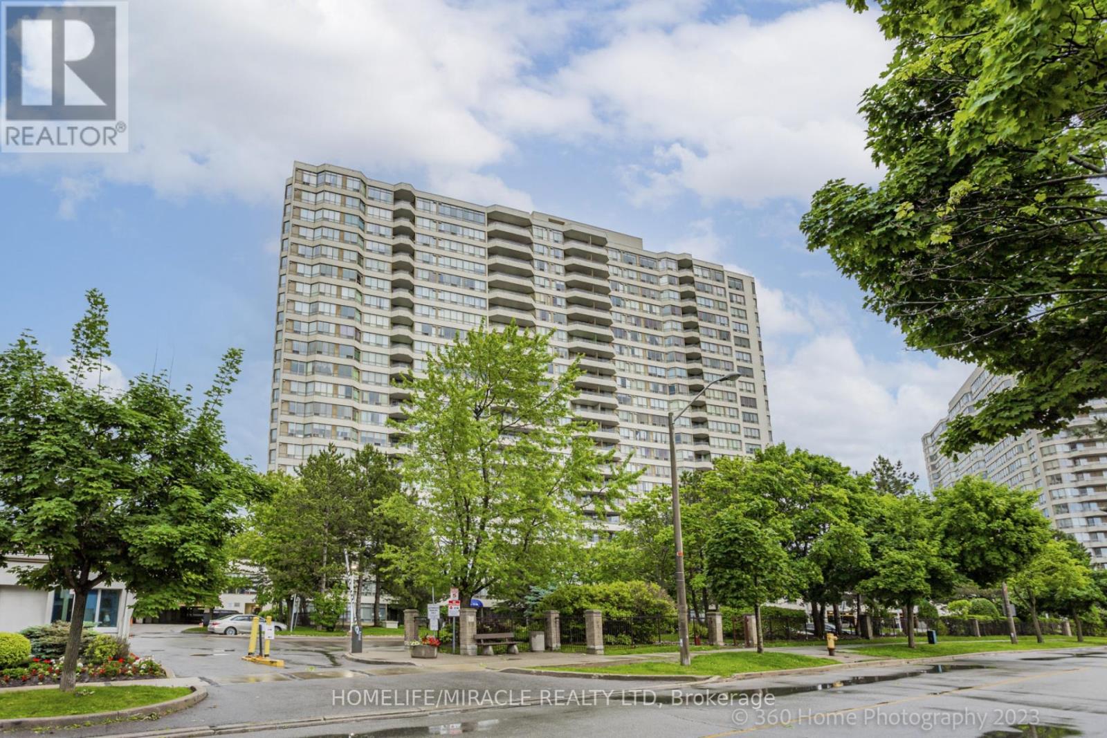 1531 3 Greystone Walk Dr, Toronto, ON M1K 5J4