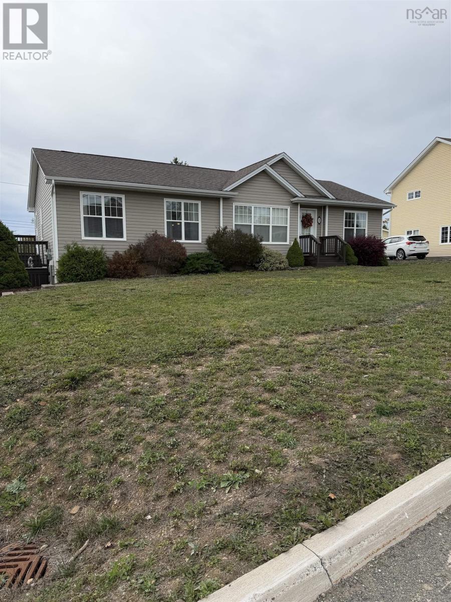 11 Vincents Way, Antigonish, NS B2G 2X3