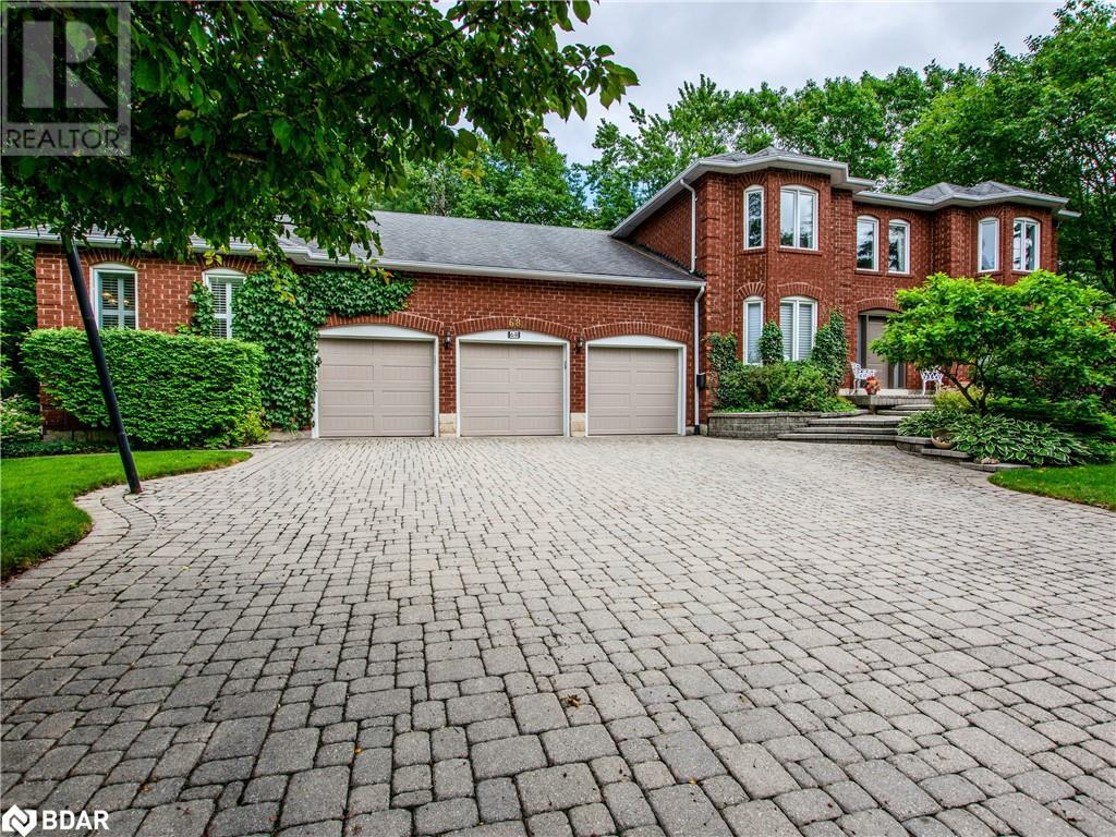 68 Alana Dr, Springwater, ON L9X 0S1