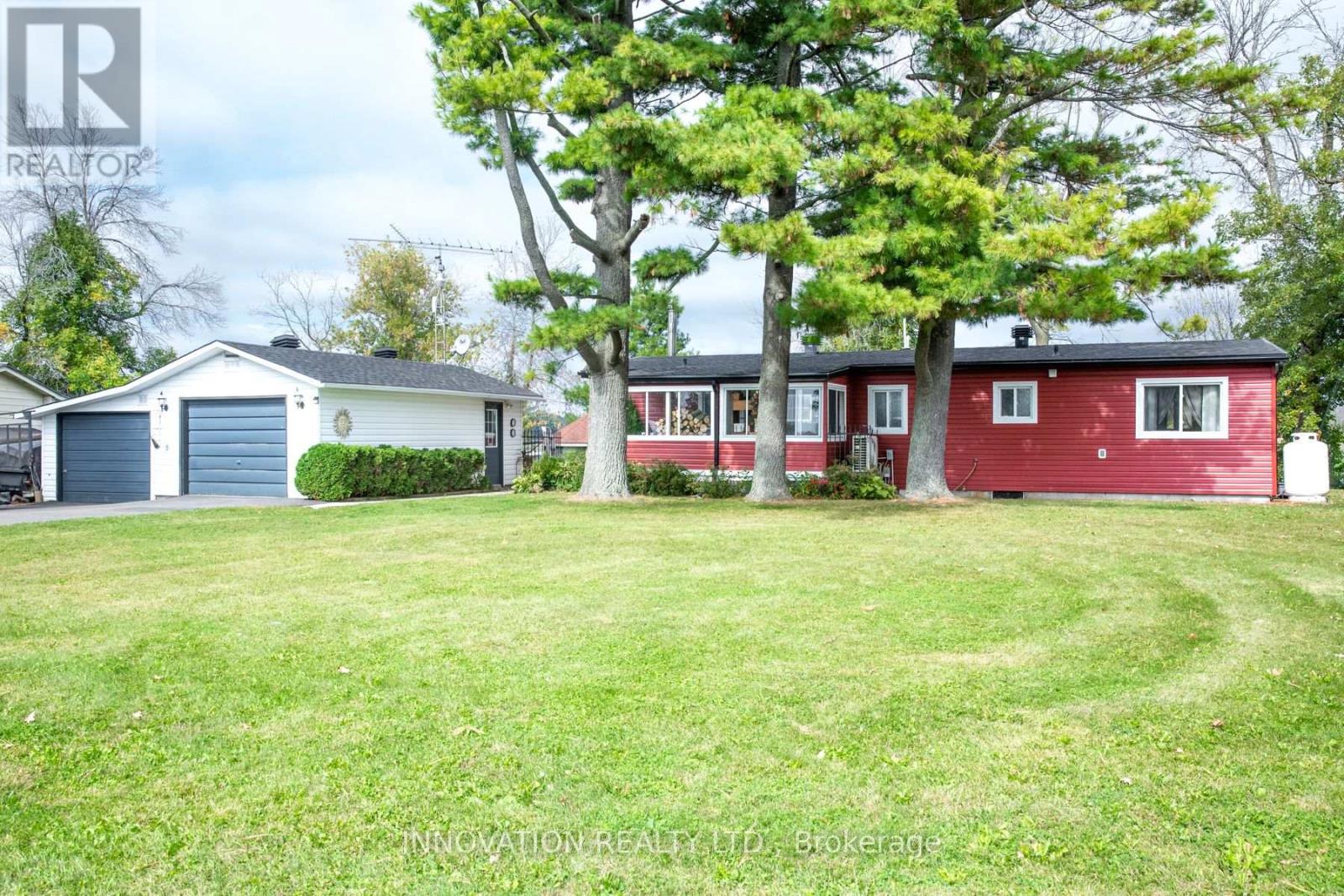 134 Ogilvie Ln, Merrickville-Wolford, ON K0G 1G0