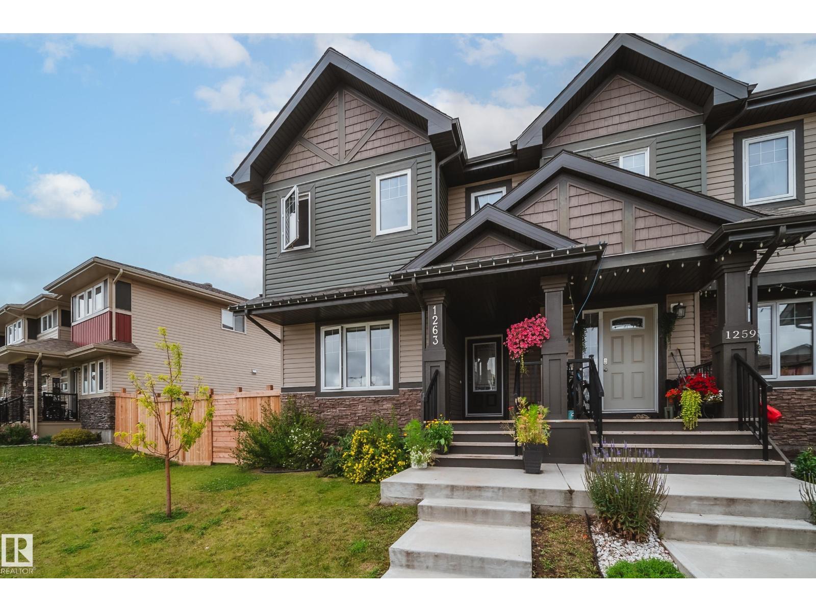 1263 Sandstone Bv, Sherwood Park, AB T8H 1B2