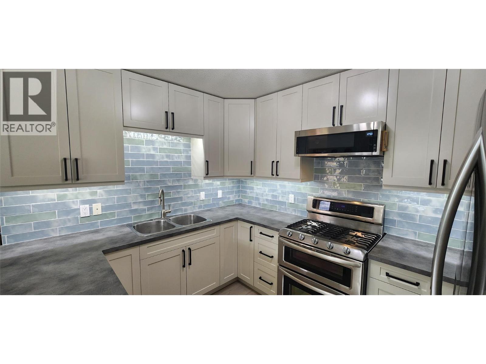 7766 18 Street, Grand Forks, BC V0H 1H2