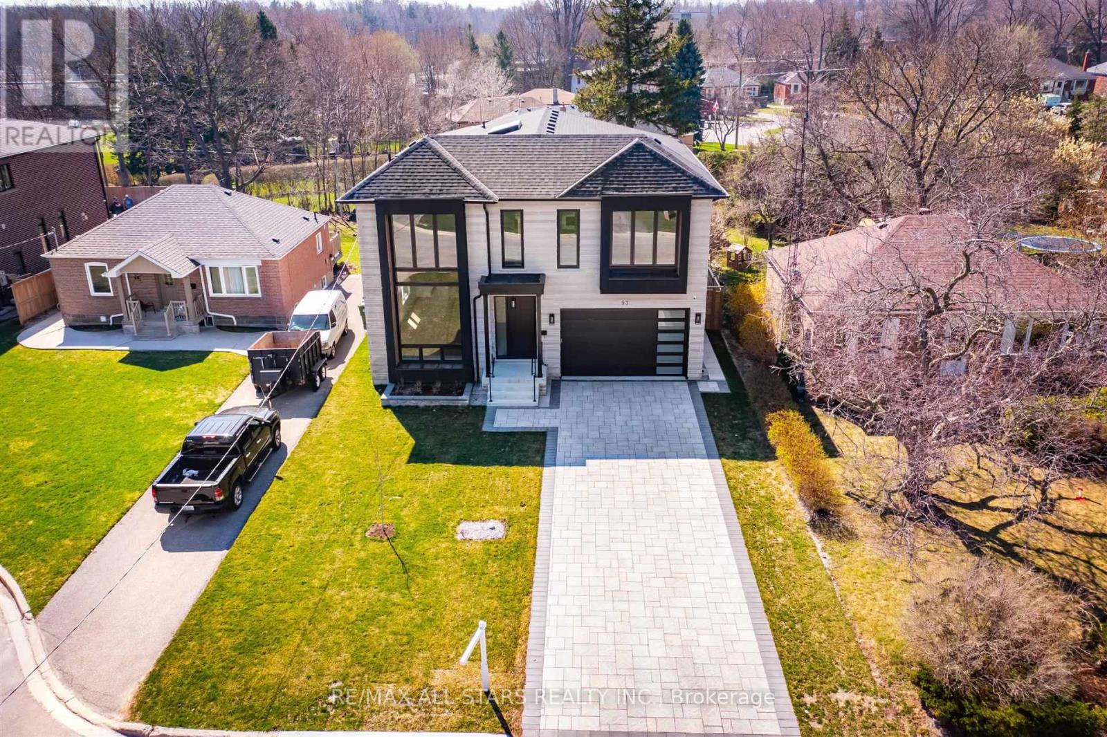 93 Cree Ave, Toronto, ON M1M 1Z9