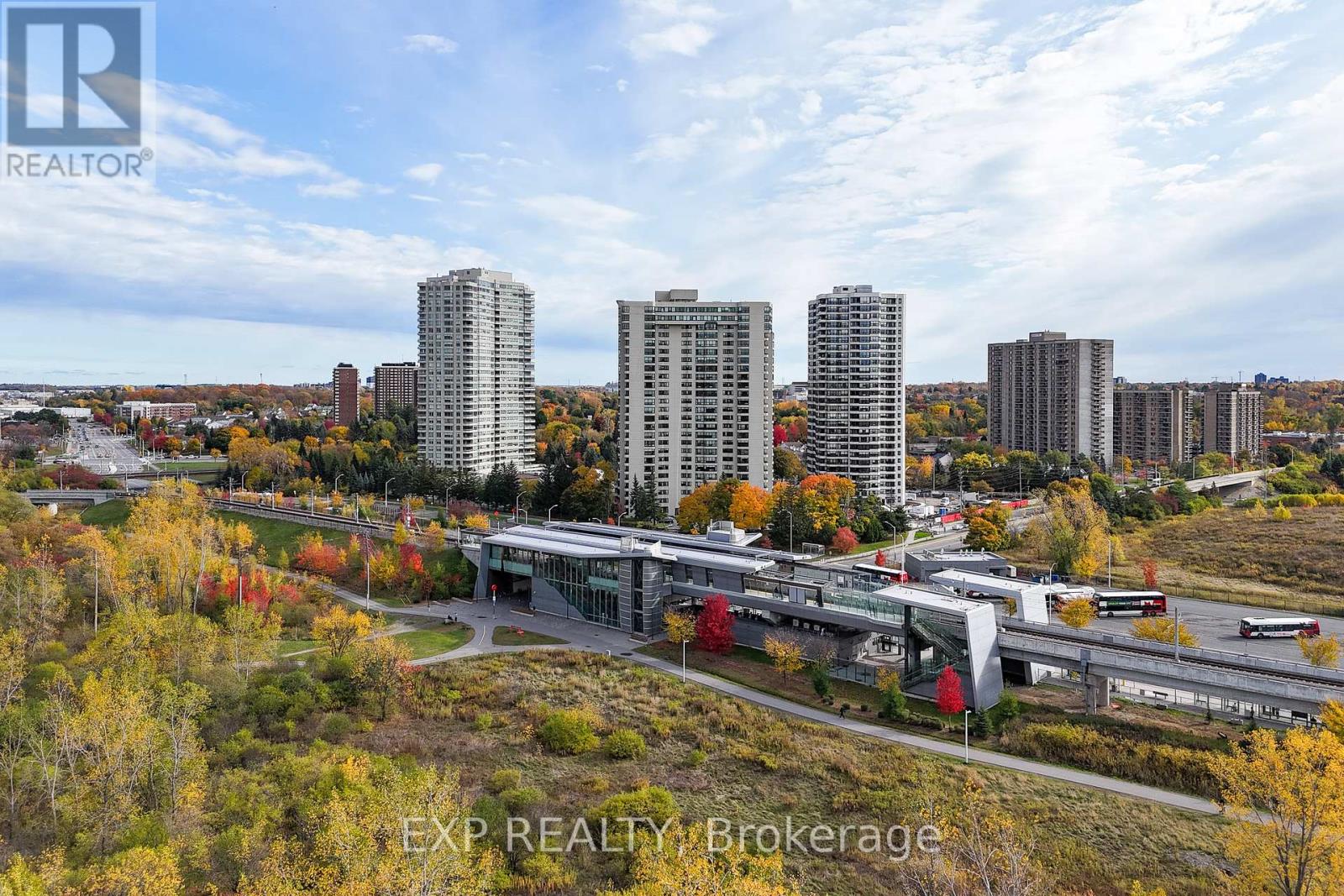 2305 2305-1500 Riverside Dr, Ottawa, ON K1G 4J4